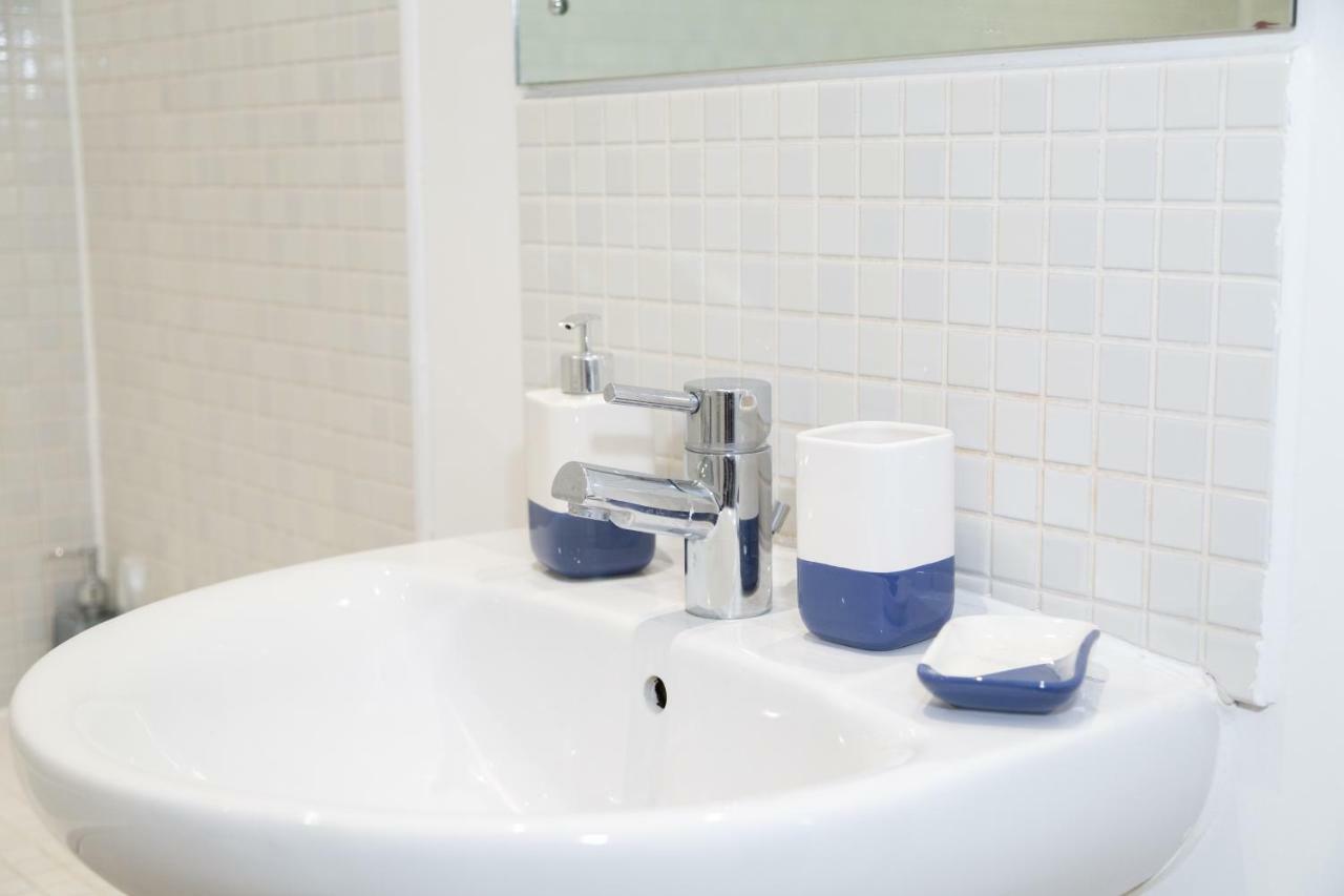 Serviced Apartment In Liverpool City Centre - Free Parking - Balcony - By Happy Days Bagian luar foto